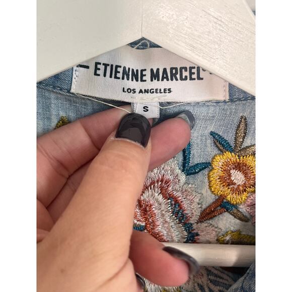Etienne Marcel Embroidered Floral Button-Up Denim Shirt Blue Women's Size Small - Picture 8 of 13